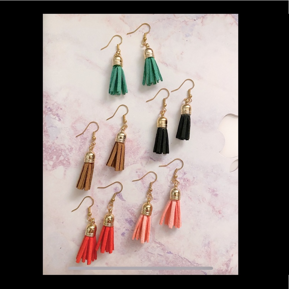 Tassel earrings 💞